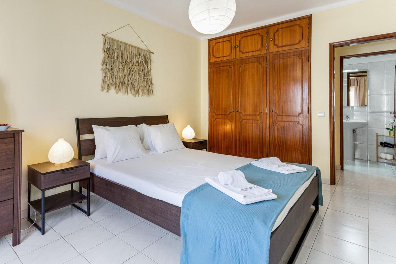 1Br Infante Flat In Quarteira By Lovelystay Luaran gambar