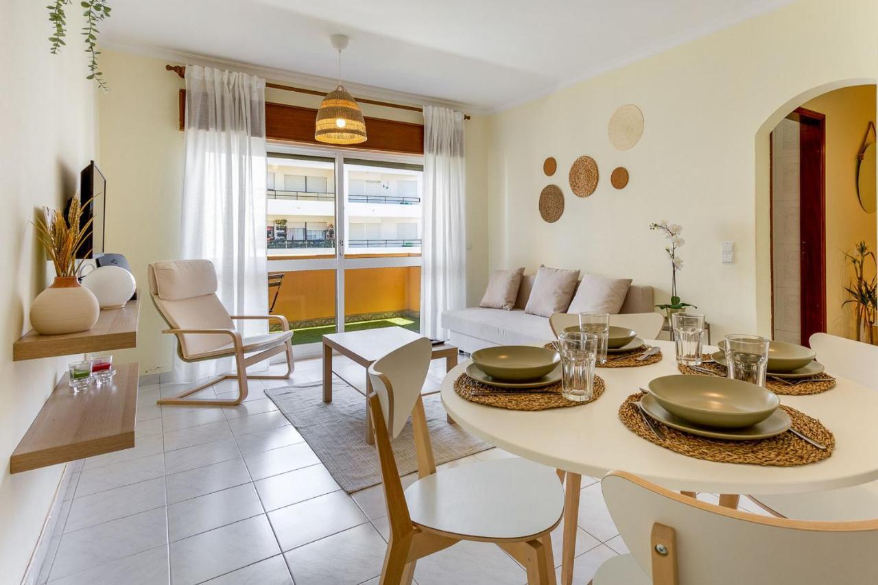 1Br Infante Flat In Quarteira By Lovelystay Luaran gambar